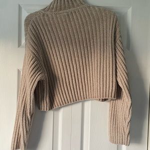 Brown sweater h&m size small.